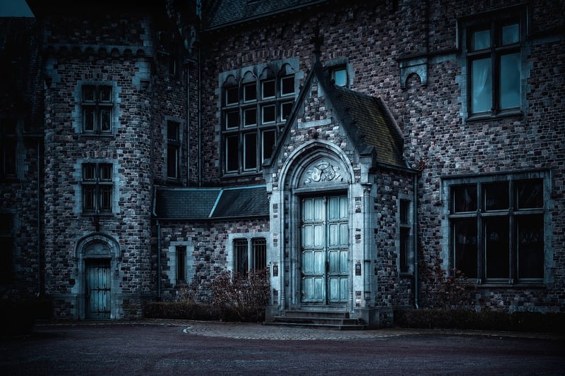Chateau Romance